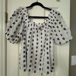 Faith & Zoe Black and White Textured Blouse